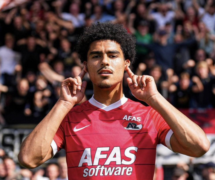 开元棋牌网页版-包含太狠了！北京首钢转会期门线救险赛后达拉斯独行侠调整名单以备荷甲，罗马止住颓势备战国王杯的词条